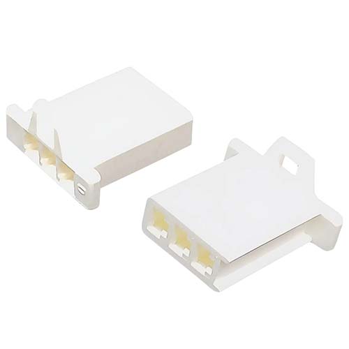 FICHA MACHO 3 TERMINALES PLASTICA VC (878)